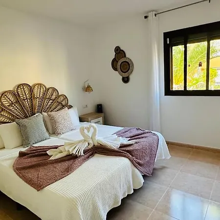 Alma House, Cool Pool Corralejo! Lejlighed *