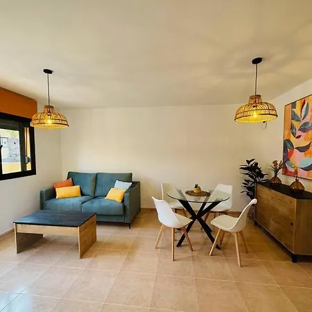 Alma House, Cool Pool Corralejo!
